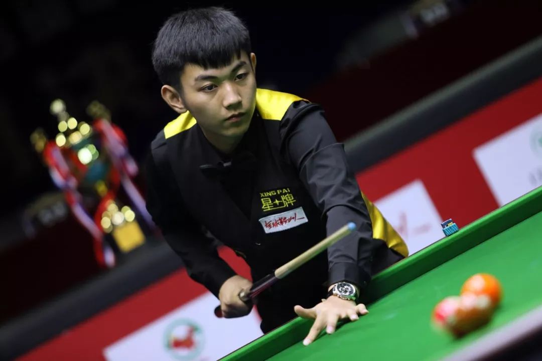 季后赛的调 季后赛的调