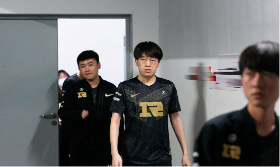 因素来自控 因素来自控